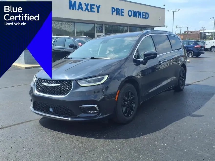 2021 Chrysler Pacifica Touring L photo 1