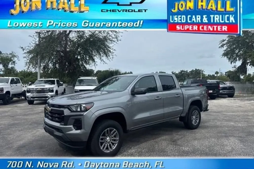 2026 Chevrolet Colorado LT photo 1