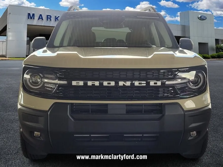 2025 Ford Bronco Sport Outer Banks photo 1