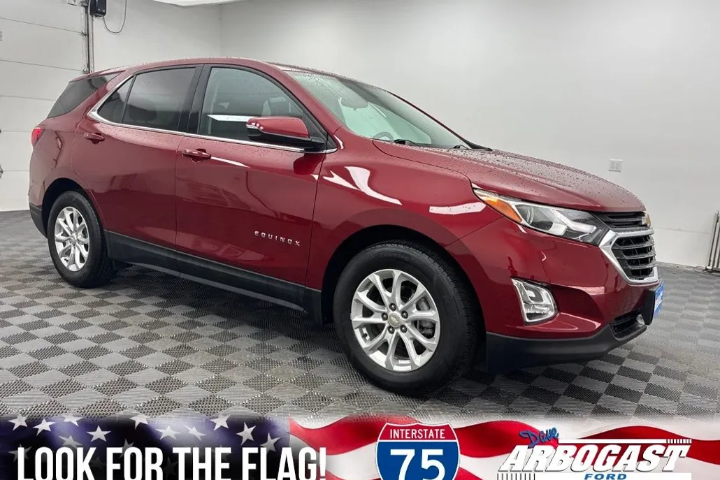 2019 Chevrolet Equinox LT photo 1
