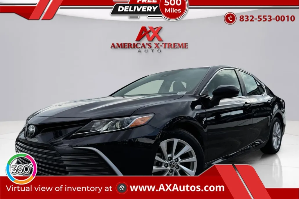 2021 Toyota Camry LE photo 1