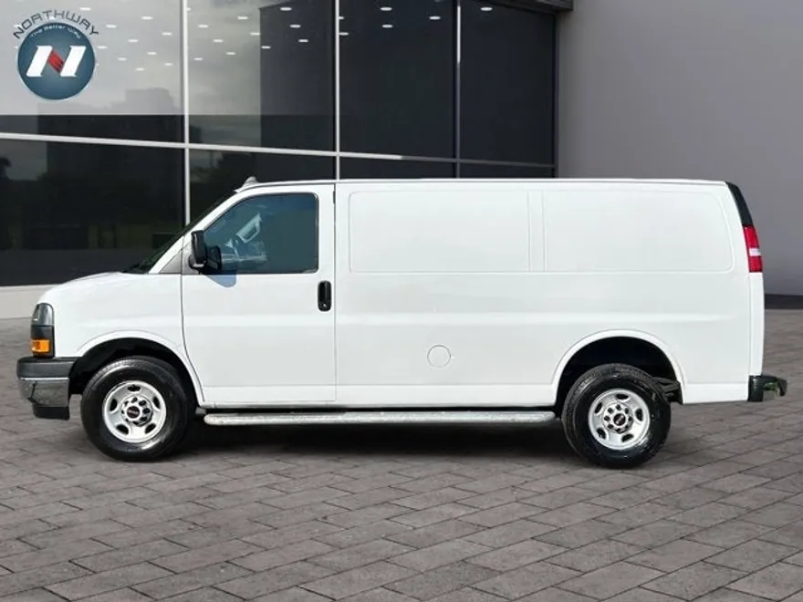 2023 Gmc Savana 2500 Cargo photo 1