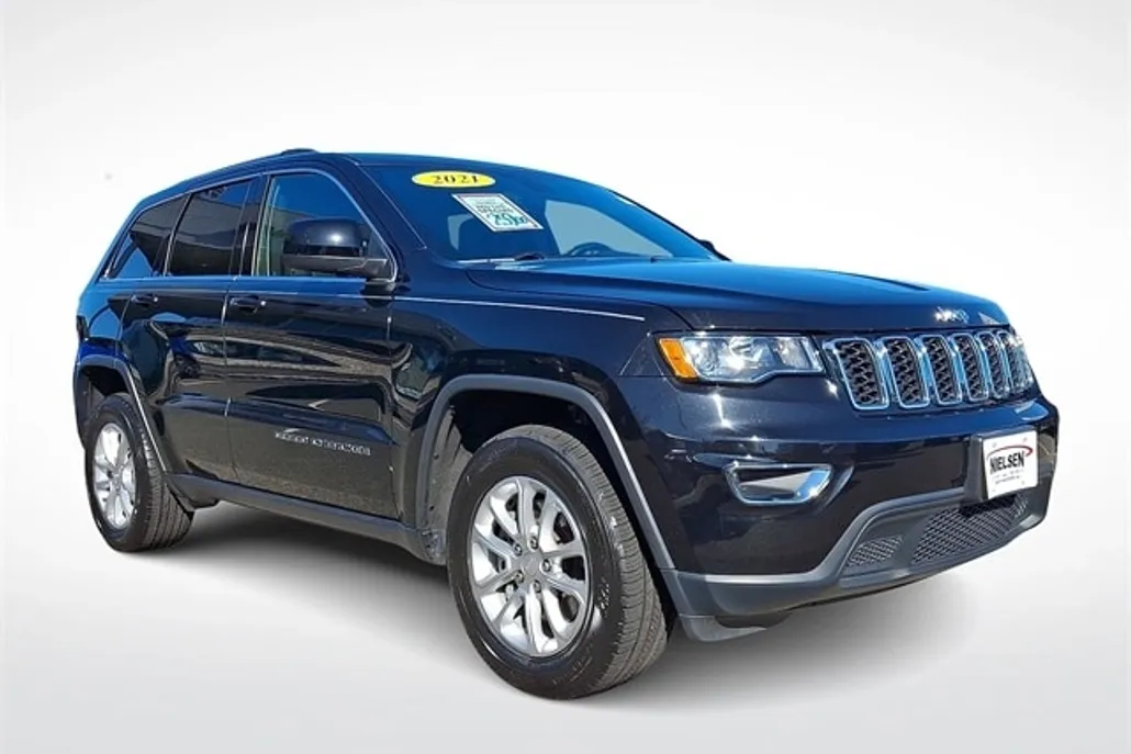 2021 Jeep Grand Cherokee Laredo E photo 1
