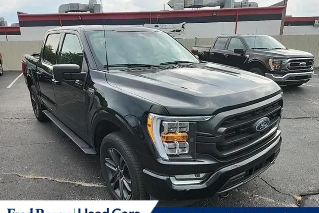2023 Ford F-150 XLT photo 1