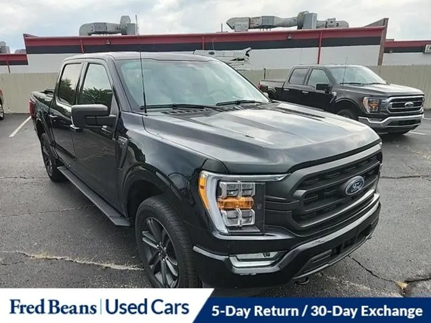 2023 Ford F-150 XLT photo 1