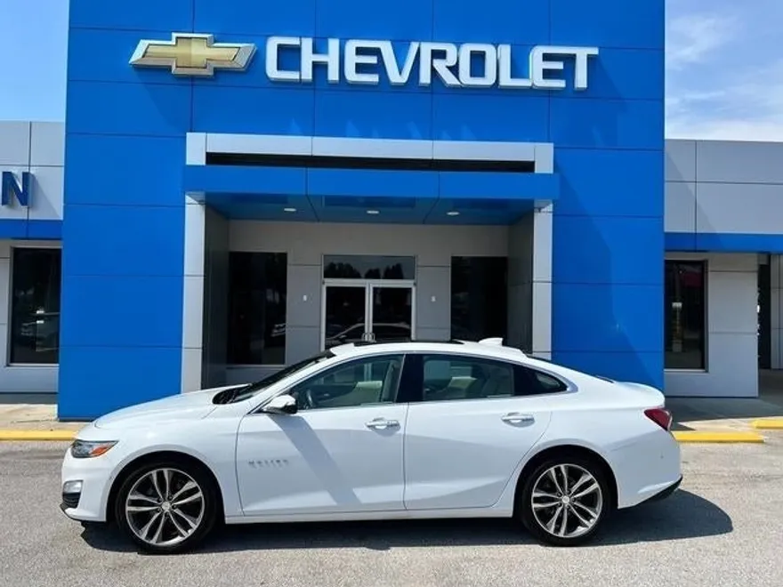 2021 Chevrolet Malibu Premier photo 1