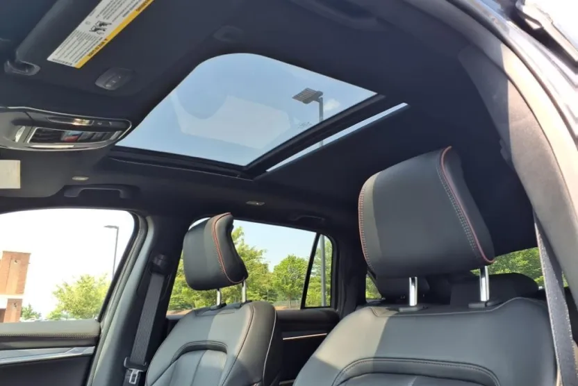 2025 Jeep Wagoneer S Launch Edition photo 1