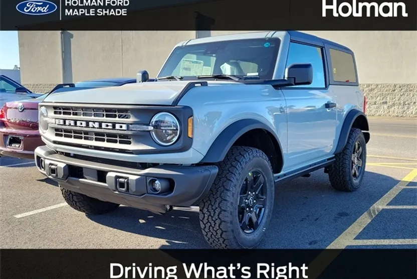 2024 Ford Bronco Black Diamond photo 1
