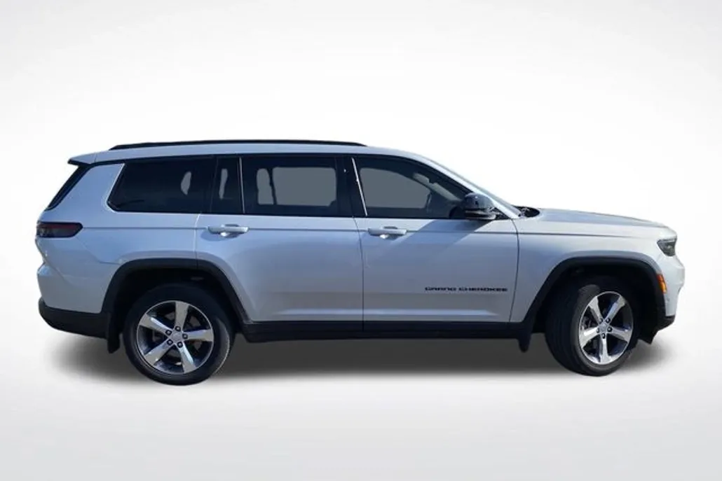 2022 Jeep Grand Cherokee Limited photo 1