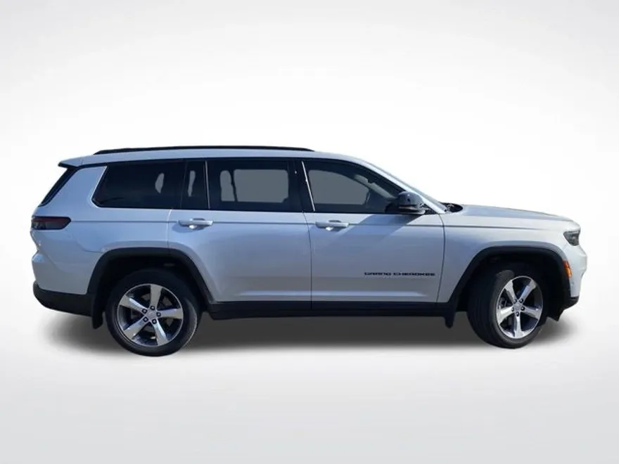 2022 Jeep Grand Cherokee Limited photo 1