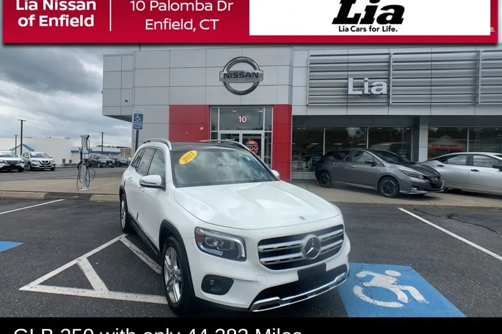 2021 Mercedes Benz GLB 250 photo 1