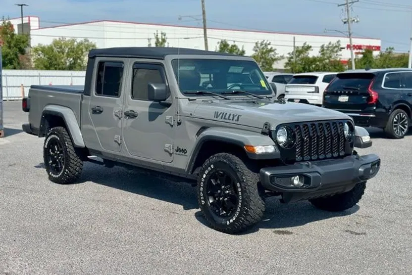 2021 Jeep Gladiator Sport photo 1