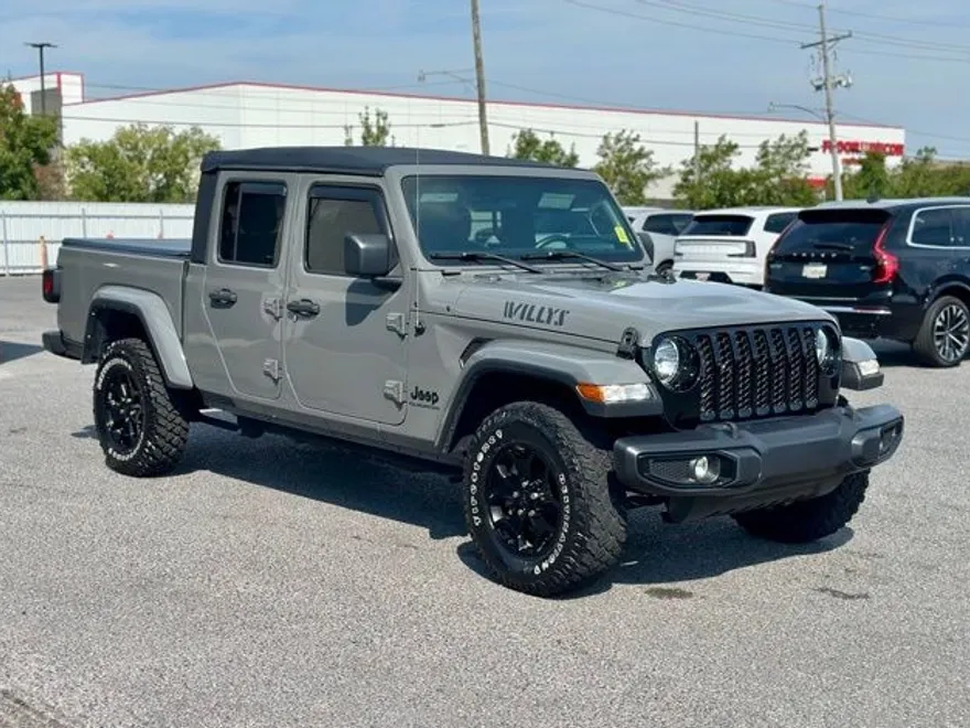 2021 Jeep Gladiator Sport photo 1