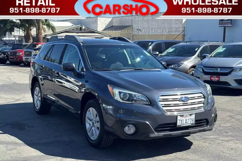 2017 Subaru Outback Premium photo 1