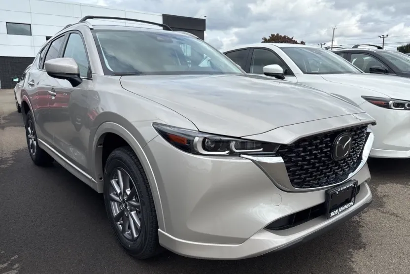 2025 Mazda CX-5 2.5 S Preferred photo 1