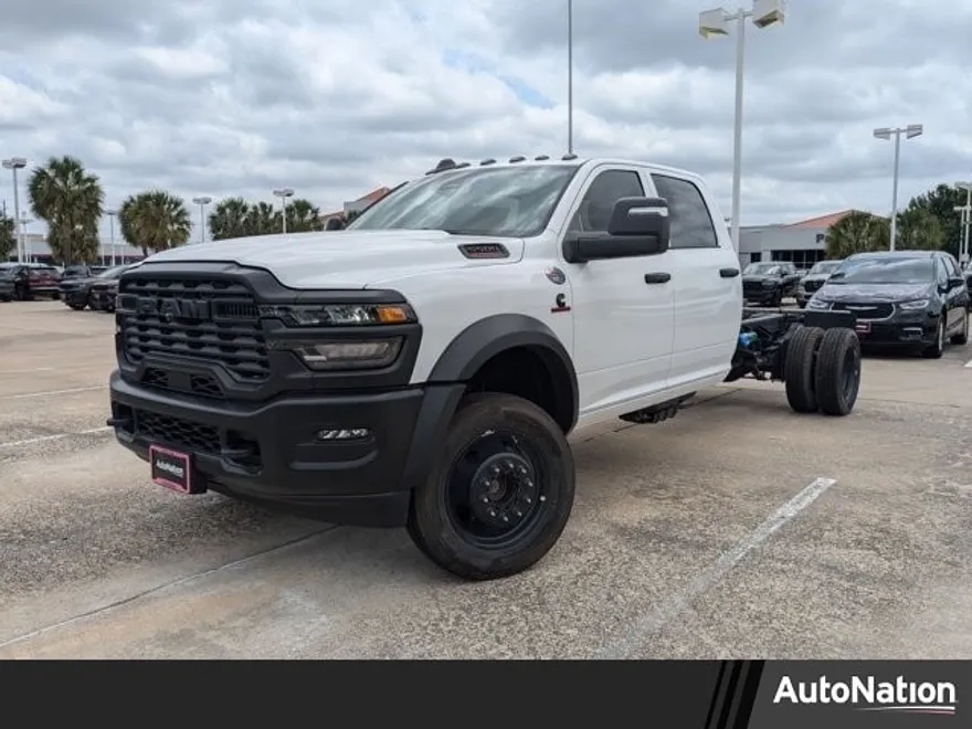 2025 Ram 5500 Tradesman photo 1