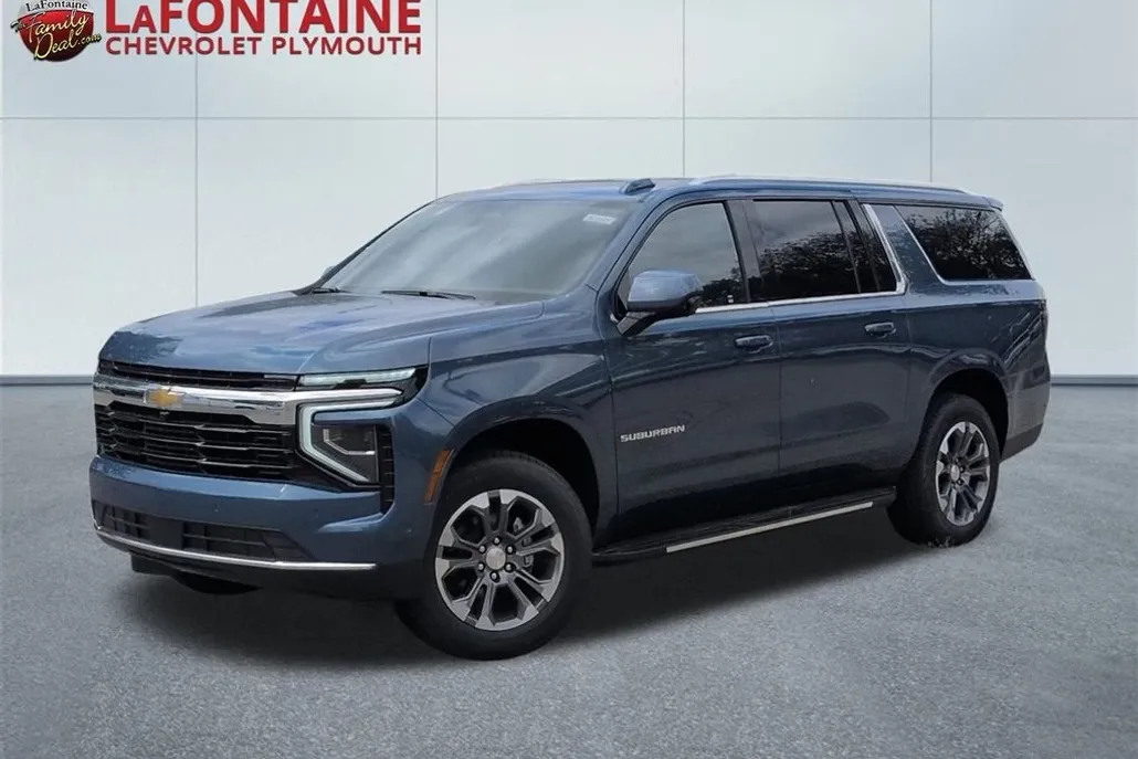 2025 Chevrolet Suburban LS photo 1
