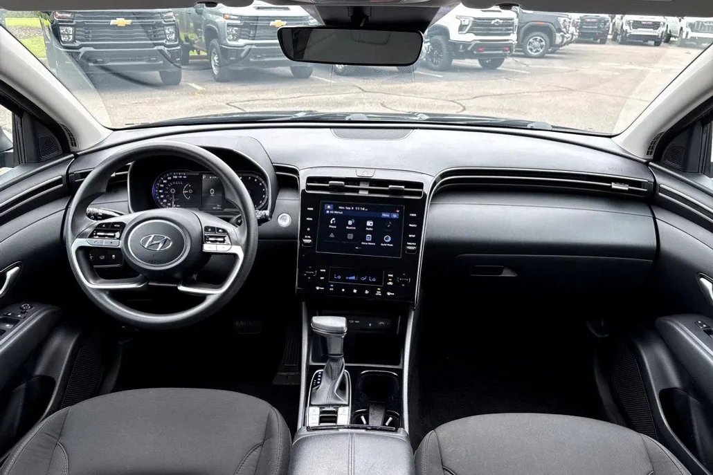 2024 Hyundai Tucson SEL photo 1