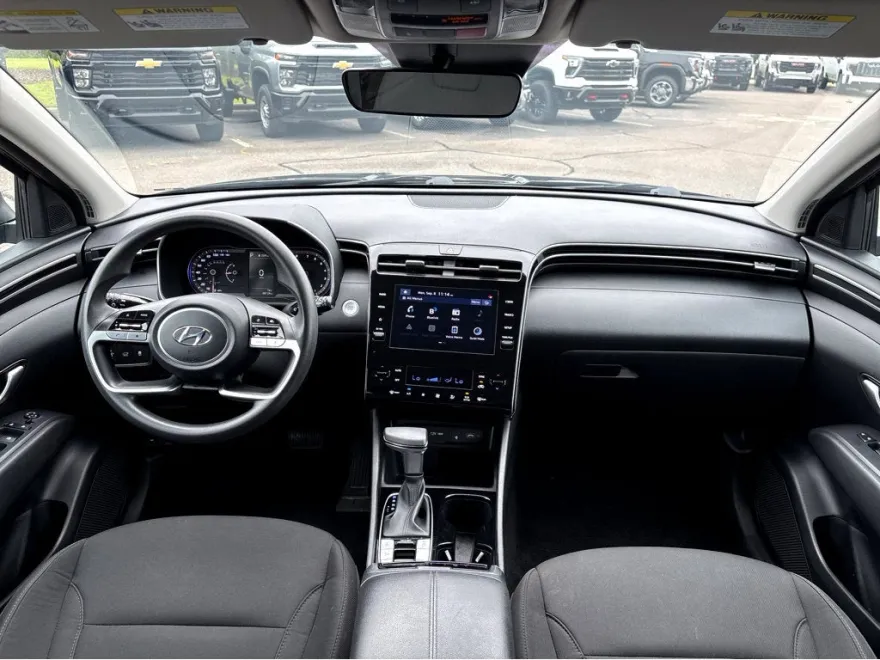 2024 Hyundai Tucson SEL photo 1