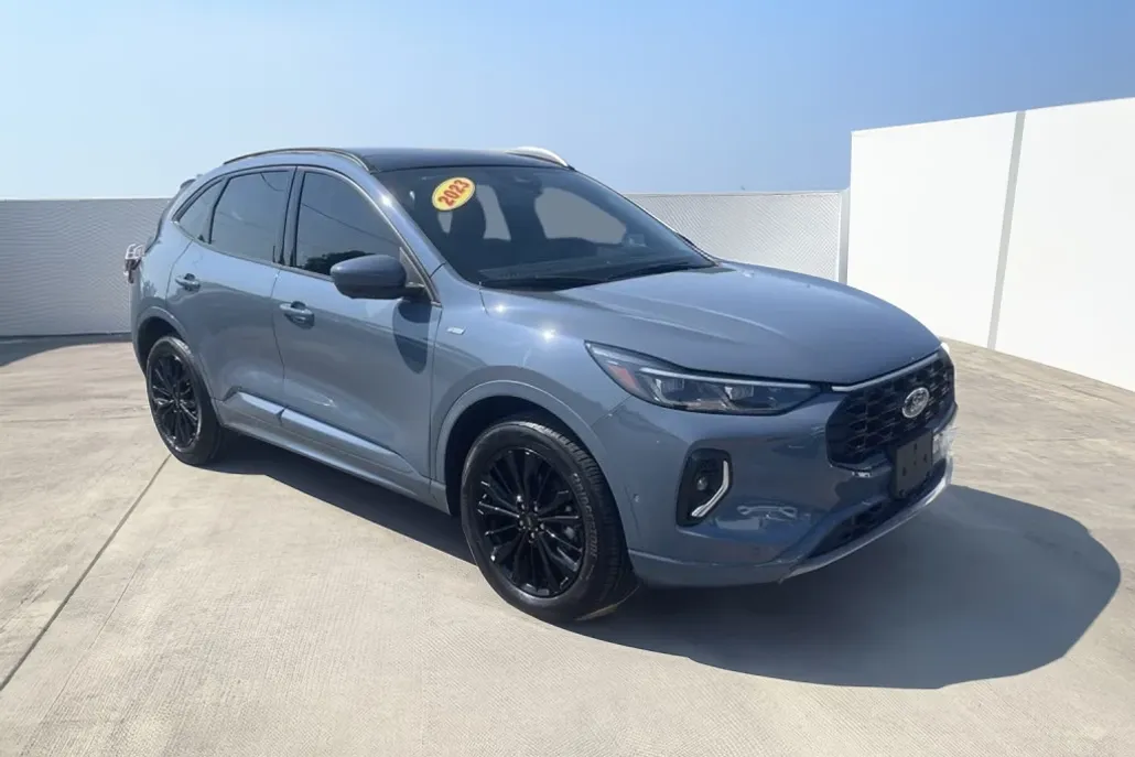 2023 Ford Escape ST-Line Elite photo 1