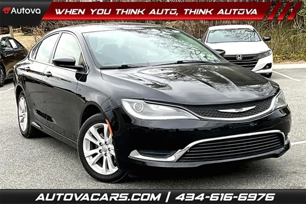 2017 Chrysler 200 Limited photo 1