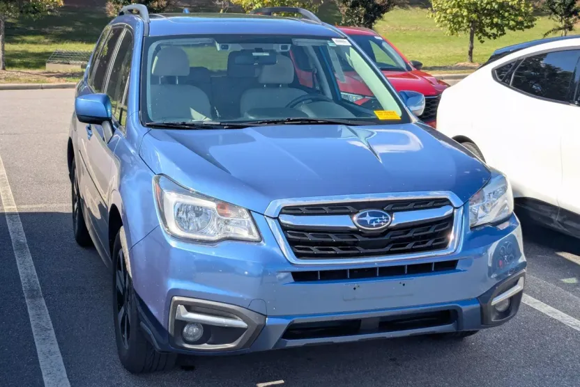 2017 Subaru Forester Premium photo 1