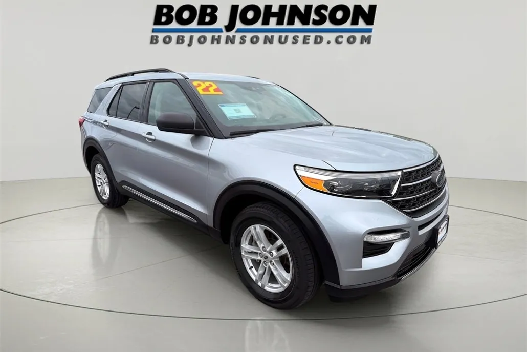 2022 Ford Explorer XLT photo 1