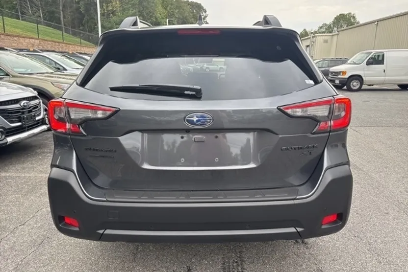 2025 Subaru Outback Onyx Edition XT photo 1
