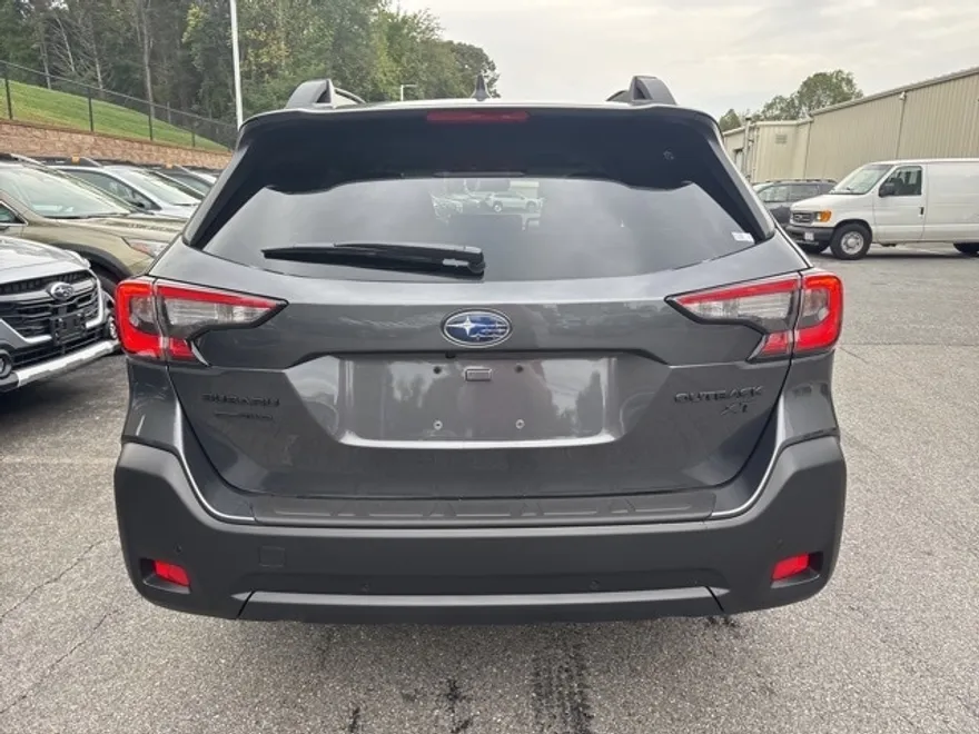 2025 Subaru Outback Onyx Edition XT photo 1