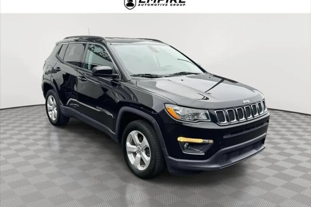2020 Jeep Compass Latitude photo 1