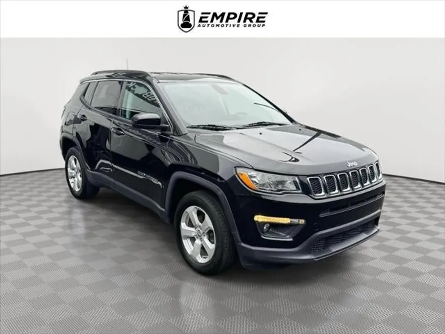 2020 Jeep Compass Latitude photo 1