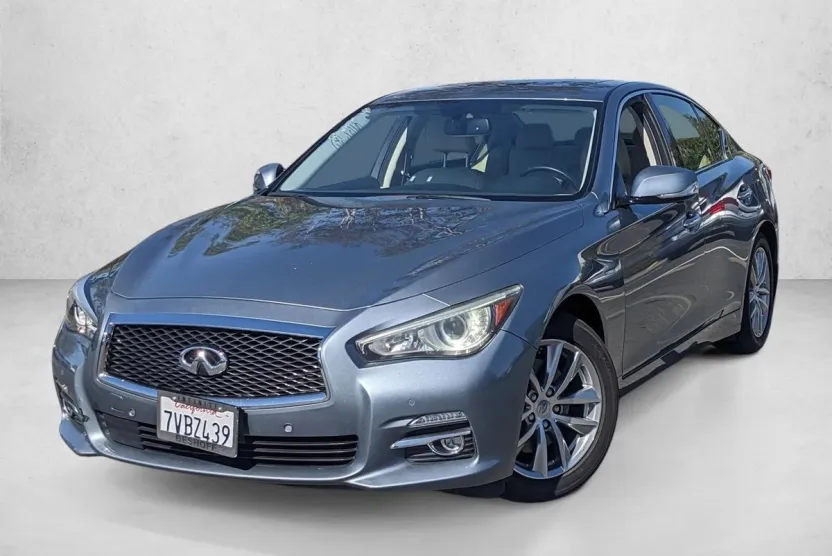 2016 Infiniti Q50 3.0t Premium photo 1