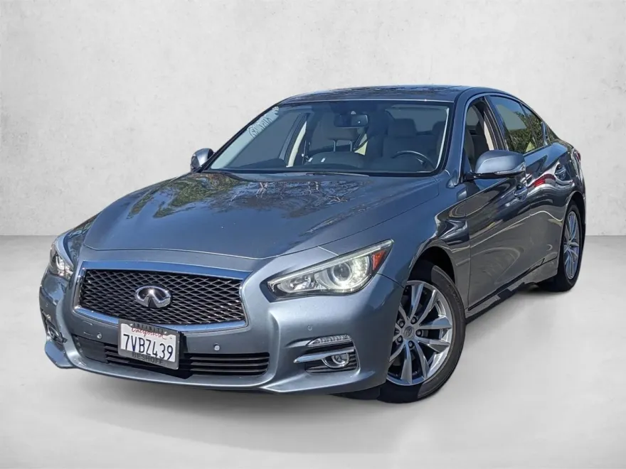 2016 Infiniti Q50 3.0t Premium photo 1