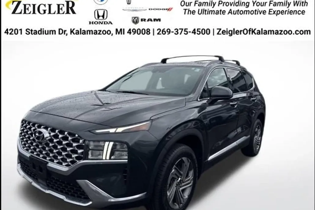 2022 Hyundai Santa Fe SEL photo 1