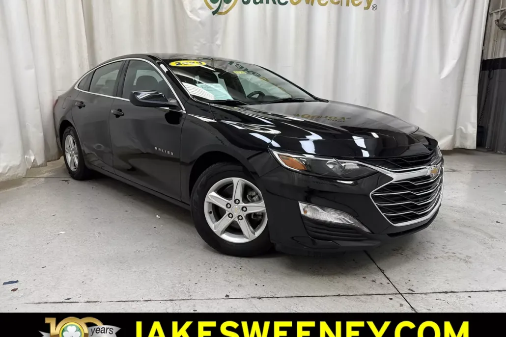 2023 Chevrolet Malibu 1LT photo 1