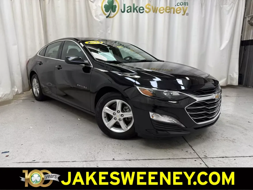 2023 Chevrolet Malibu 1LT photo 1