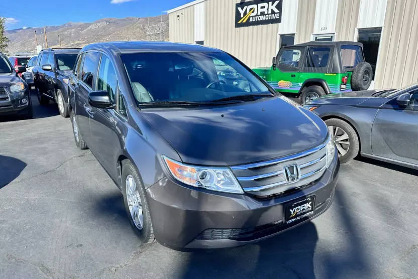 2013 Honda Odyssey EX-L photo 1