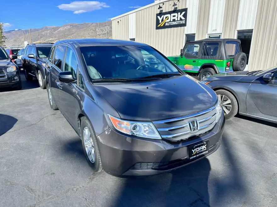 2013 Honda Odyssey EX-L photo 1