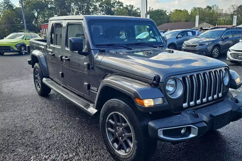 2022 Jeep Gladiator Overland photo 1