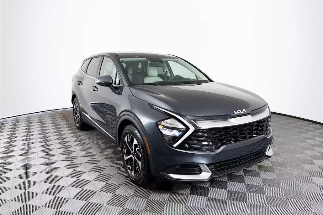 2023 Kia Sportage EX photo 1