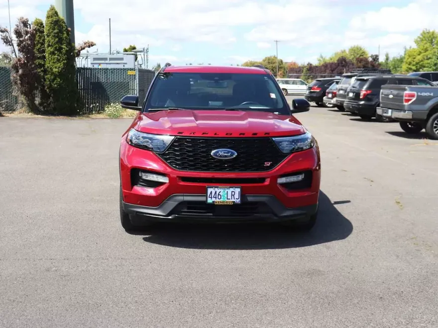 2021 Ford Explorer ST photo 1
