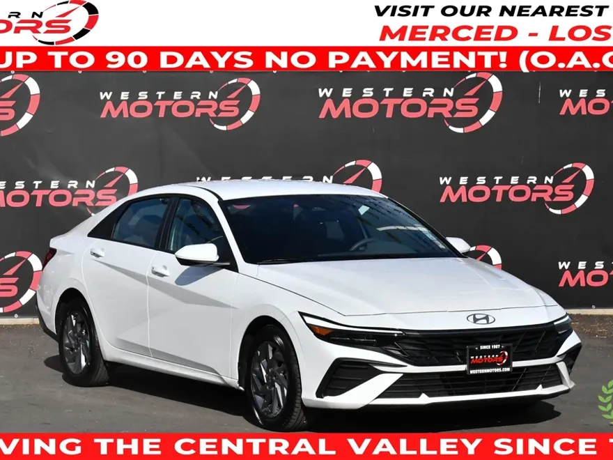 2024 Hyundai Elantra SEL photo 1