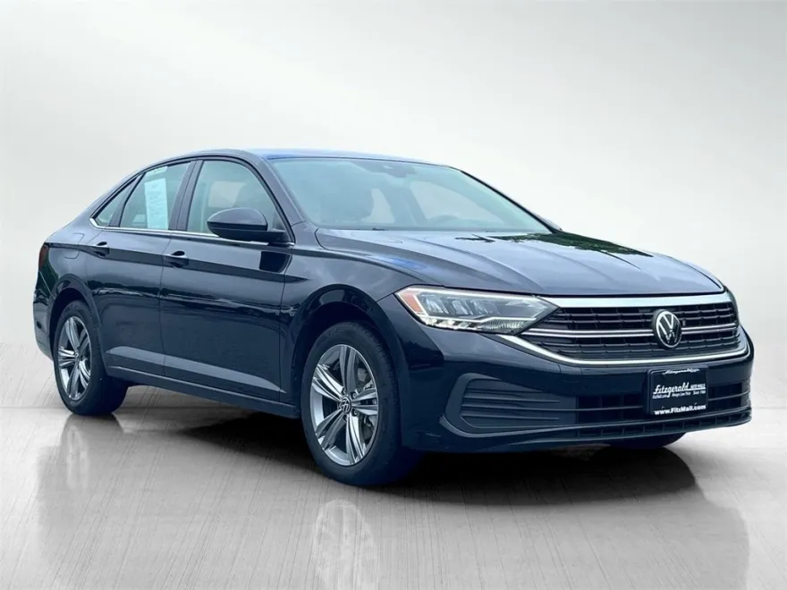 2024 Volkswagen Jetta SE photo 1