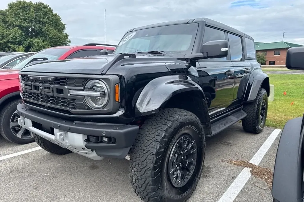2024 Ford Bronco Raptor photo 1