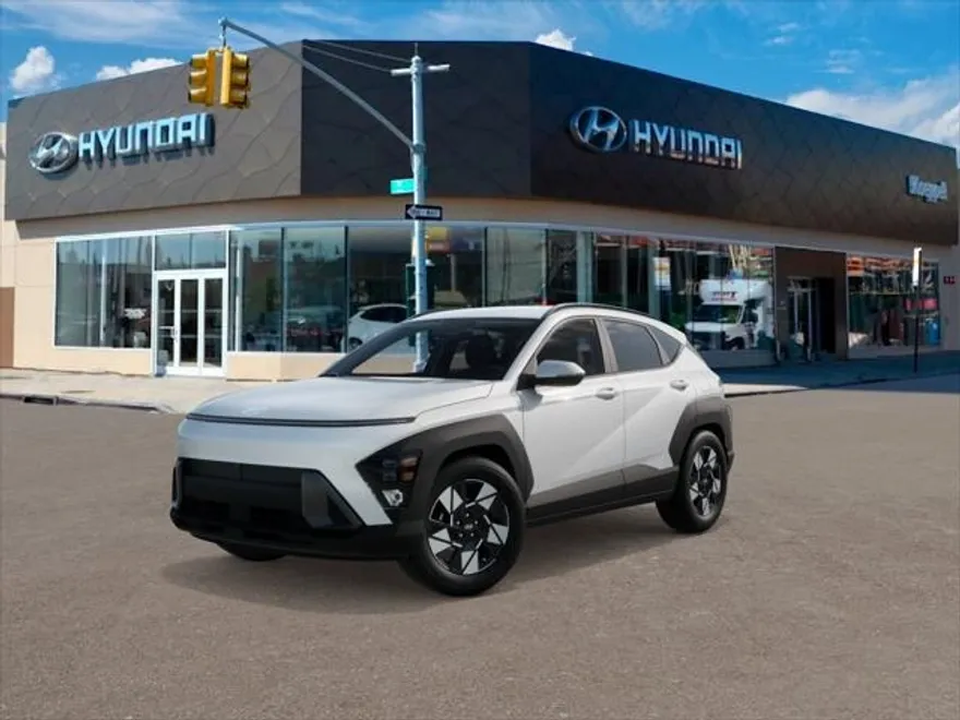 2025 Hyundai Kona SEL photo 1