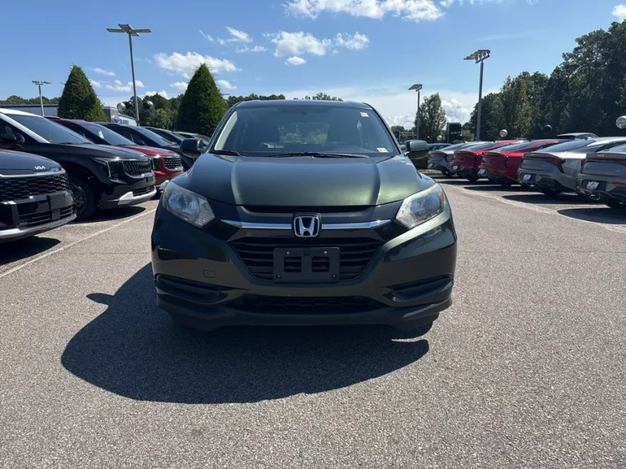 2018 Honda HR-V LX photo 1