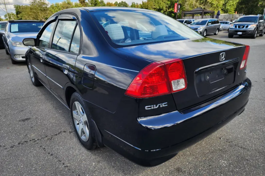 2005 Honda Civic EX photo 1