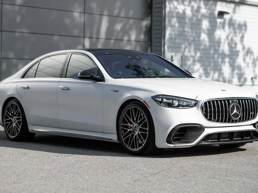2024 Mercedes Benz S AMG 63 e 4MATIC photo 1