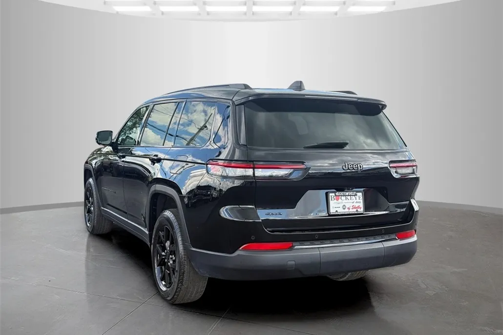2024 Jeep Grand Cherokee Altitude photo 1