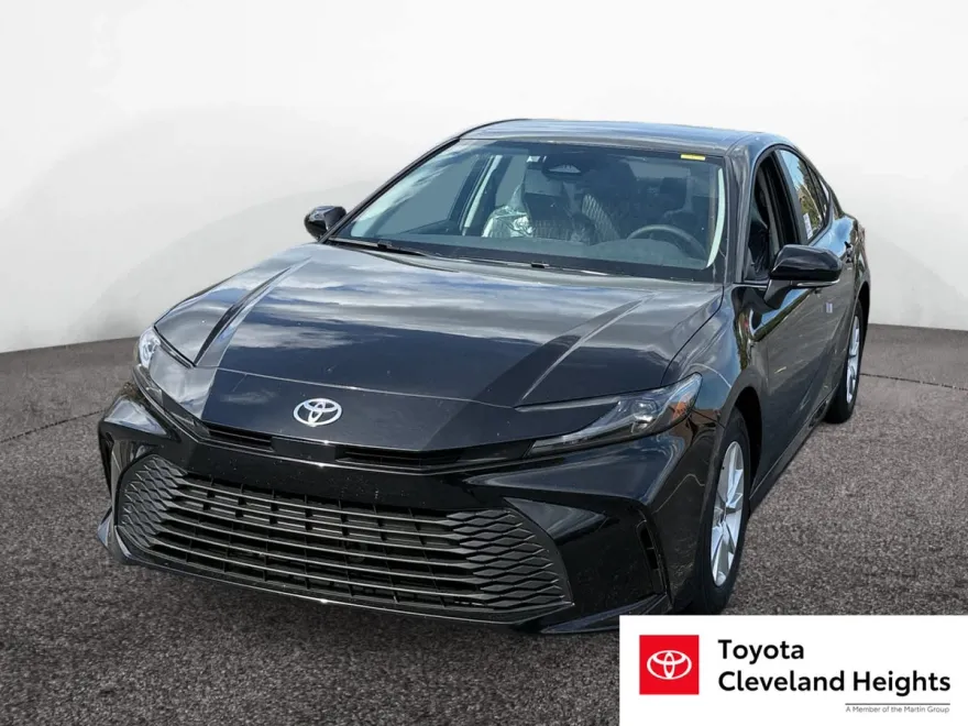 2026 Toyota Camry LE photo 1